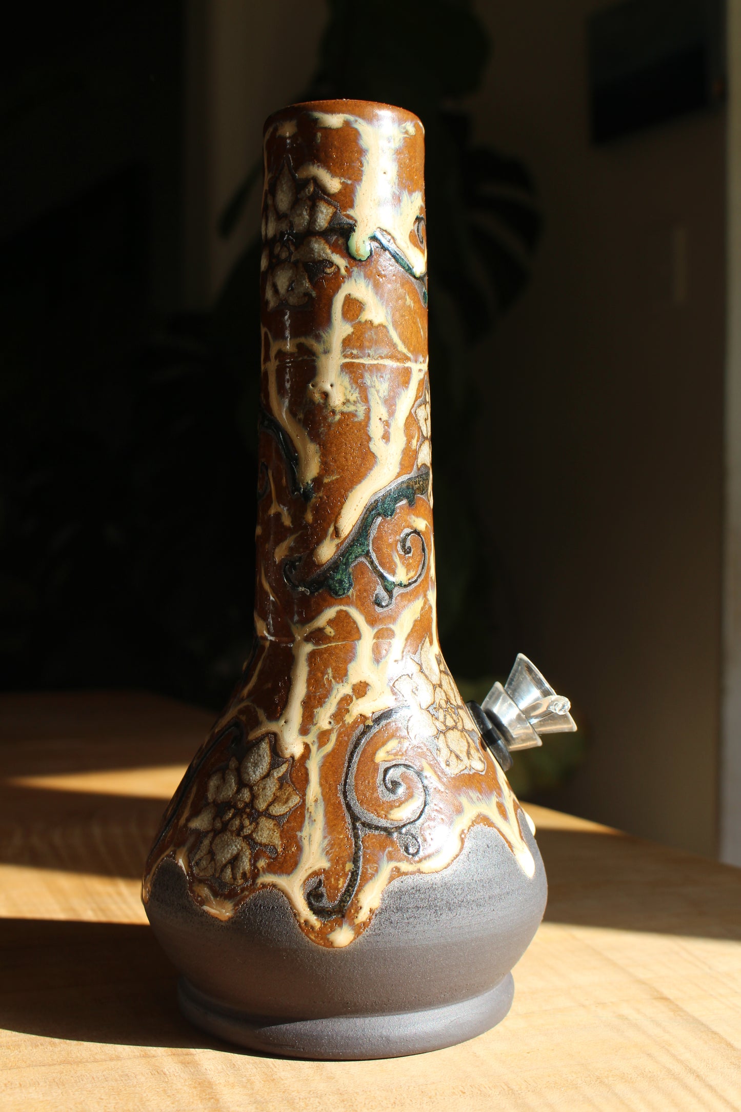 Flower Pattern Handmade Ceramic Bong – Wheel-Thrown Stoneware Smokeware with Glazed Finish & 14mm Glass Downstem