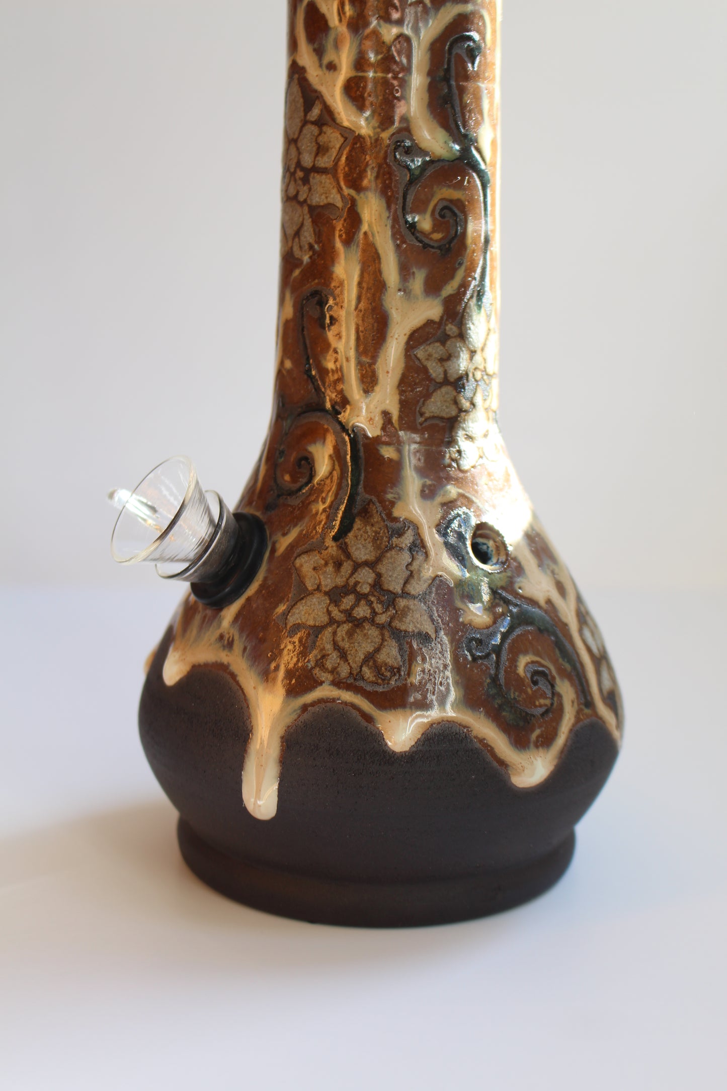 Flower Pattern Handmade Ceramic Bong – Wheel-Thrown Stoneware Smokeware with Glazed Finish & 14mm Glass Downstem