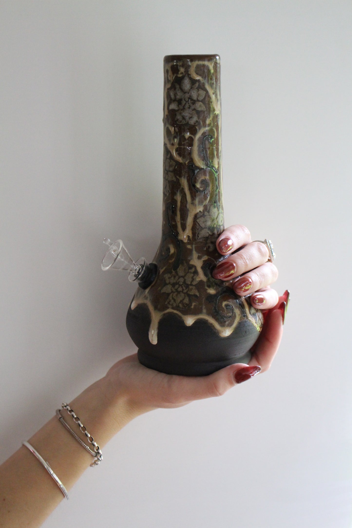 Flower Pattern Handmade Ceramic Bong – Wheel-Thrown Stoneware Smokeware with Glazed Finish & 14mm Glass Downstem